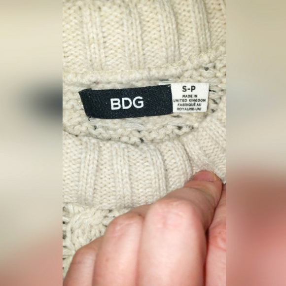 BDG | Urban Outfitters Chunky Oversized Knit Sweater - Picture 2 of 3